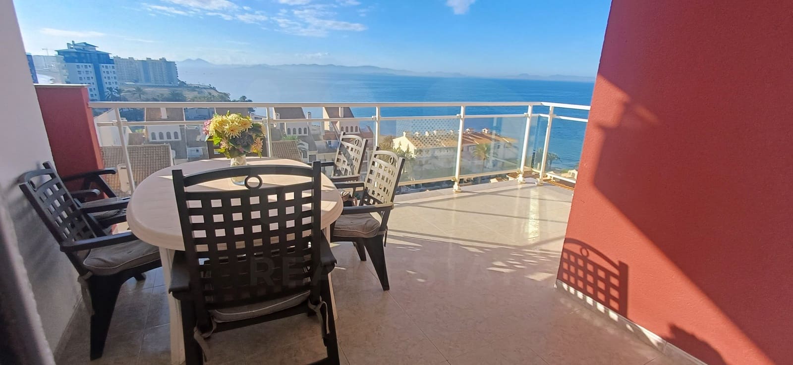 3 soverom Leilighet til salgs i La Manga del Mar Menor med svømmebasseng garasje - € 245 900 (Ref: 9995370)