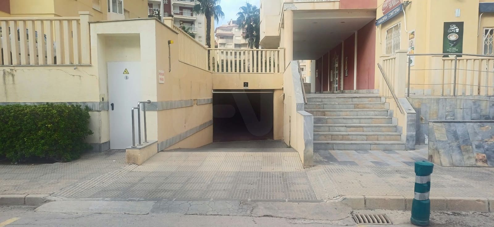 3 bedroom Apartment for sale in La Manga del Mar Menor with pool garage - € 245,900 (Ref: 9995370)