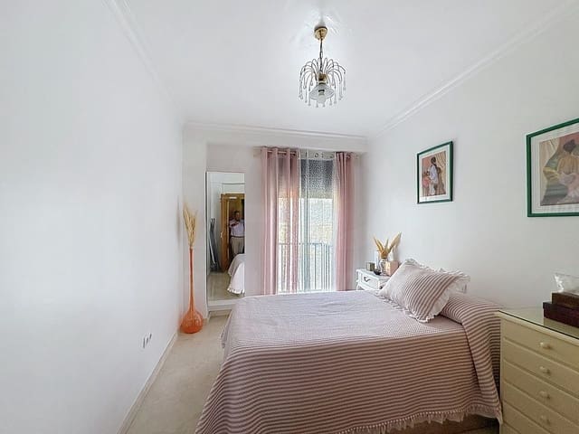 Apartamento de 2 habitaciones en Pinos Puente en venta - 99.900 € (Ref: 9995372)