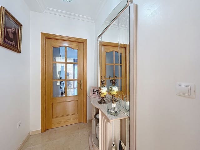 Apartamento de 2 habitaciones en Pinos Puente en venta - 99.900 € (Ref: 9995372)