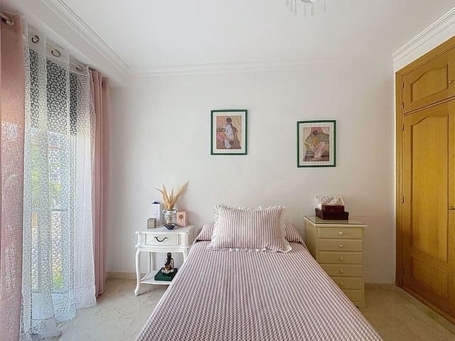 Apartamento de 2 habitaciones en Pinos Puente en venta - 99.900 € (Ref: 9995372)