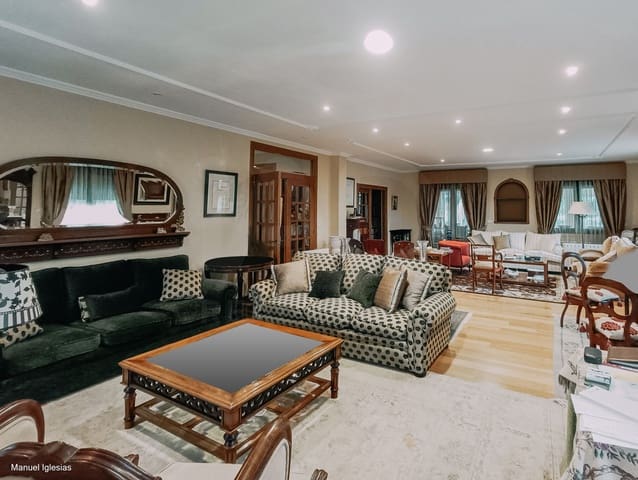 Finca/Casa Rural de 7 habitaciones en Lugo ciudad en venta con piscina garaje - 2.000.000 € (Ref: 9995373)