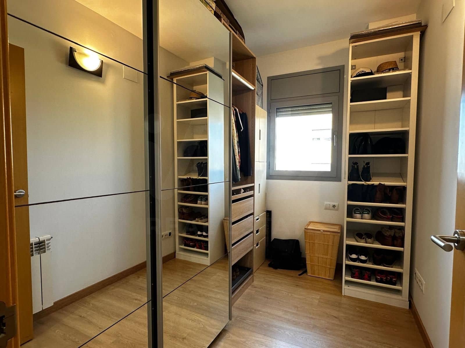 3 quarto Apartamento para venda em Barcelona cidade com piscina garagem - 350 000 € (Ref: 9995422)