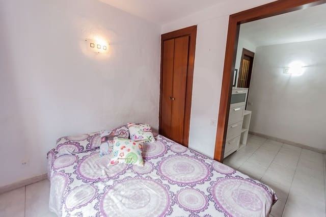 1 soverom Leilighet til salgs i El Barri Gòtic, Barcelona by - € 159 000 (Ref: 9995423)