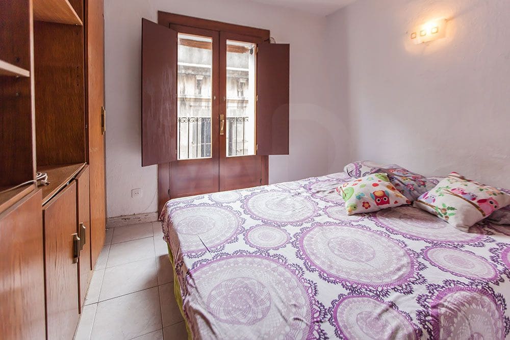 1 soverom Leilighet til salgs i Barcelona by - € 159 000 (Ref: 9995423)