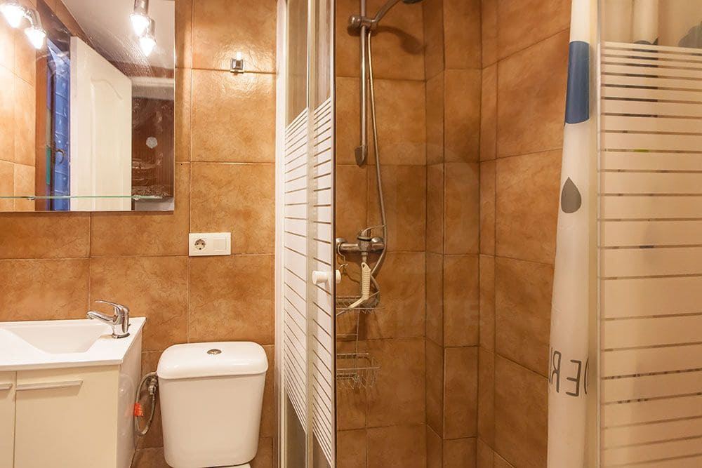 1 soverom Leilighet til salgs i Barcelona by - € 159 000 (Ref: 9995423)