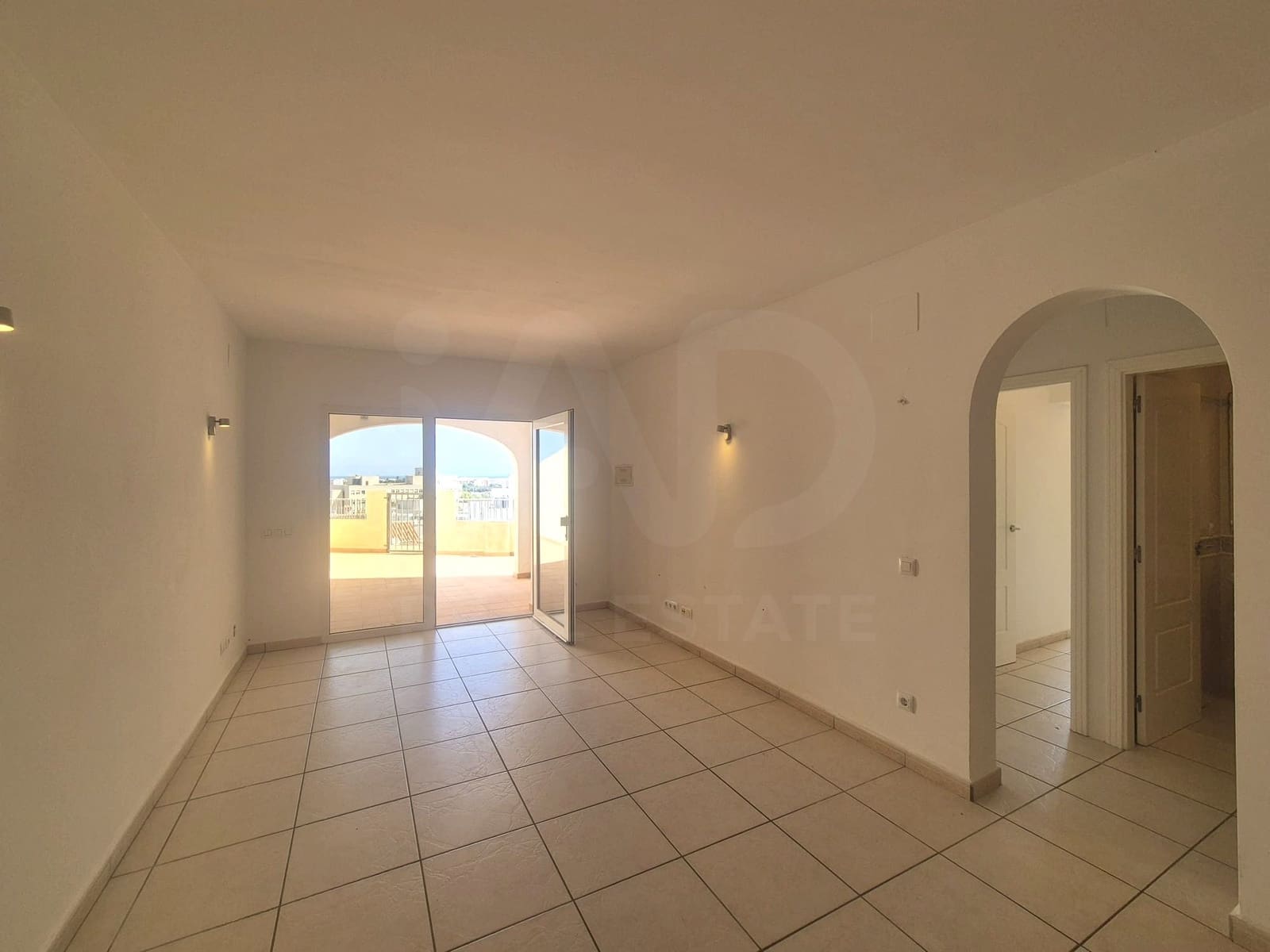 3 soveværelse Lejlighed til salg i Denia med swimmingpool - € 269.000 (Ref: 9995425)