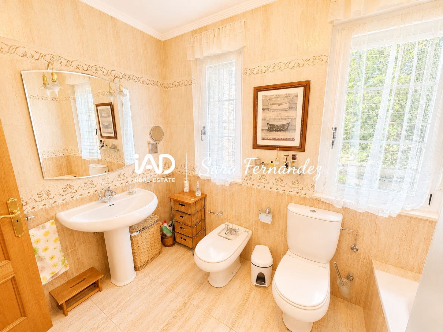 Casa de 3 habitaciones en Sariegos en venta con garaje - 245.000 € (Ref: 9996308)