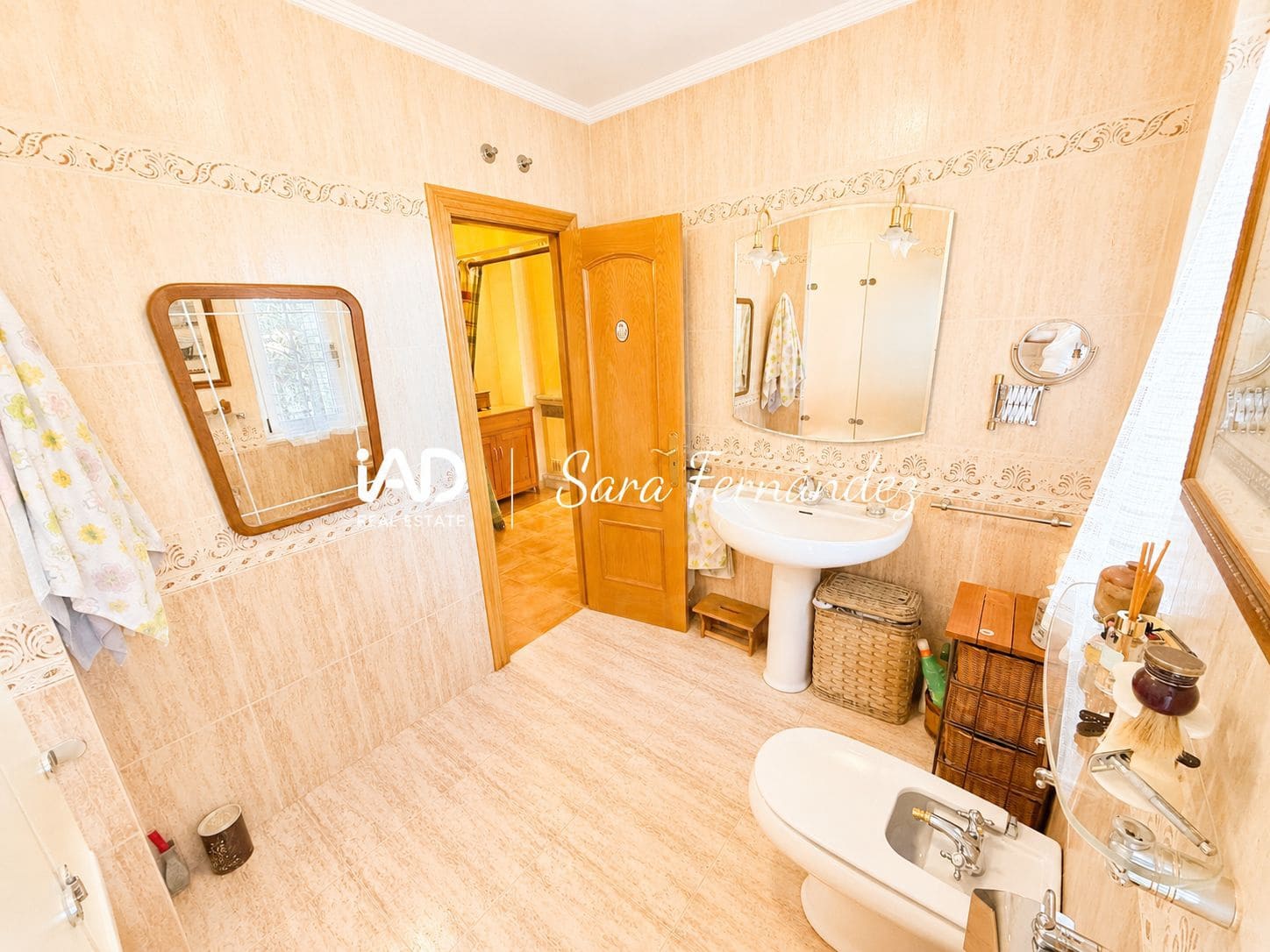 Casa de 3 habitaciones en Sariegos en venta con garaje - 245.000 € (Ref: 9996308)