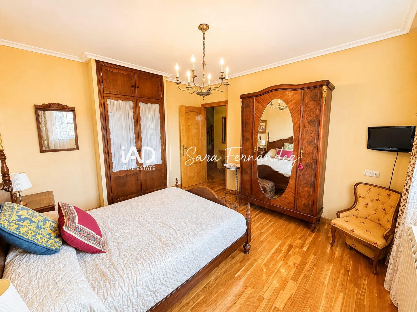 Casa de 3 habitaciones en Sariegos en venta con garaje - 245.000 € (Ref: 9996308)