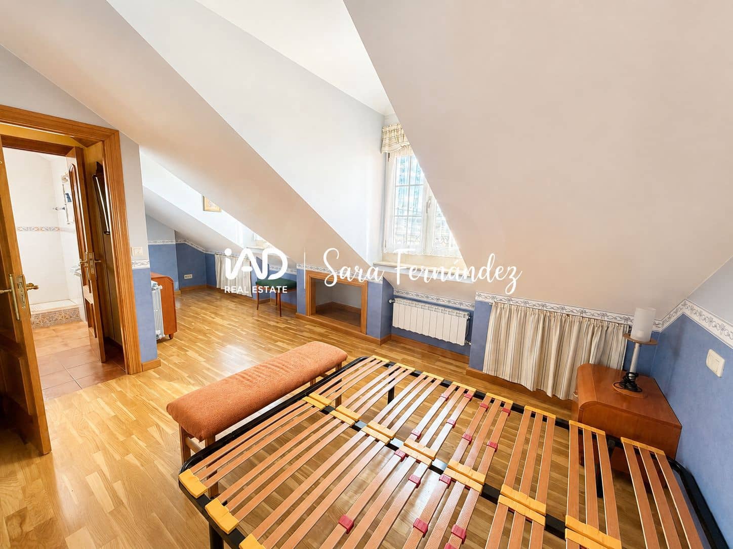 Casa de 3 habitaciones en Sariegos en venta con garaje - 245.000 € (Ref: 9996308)