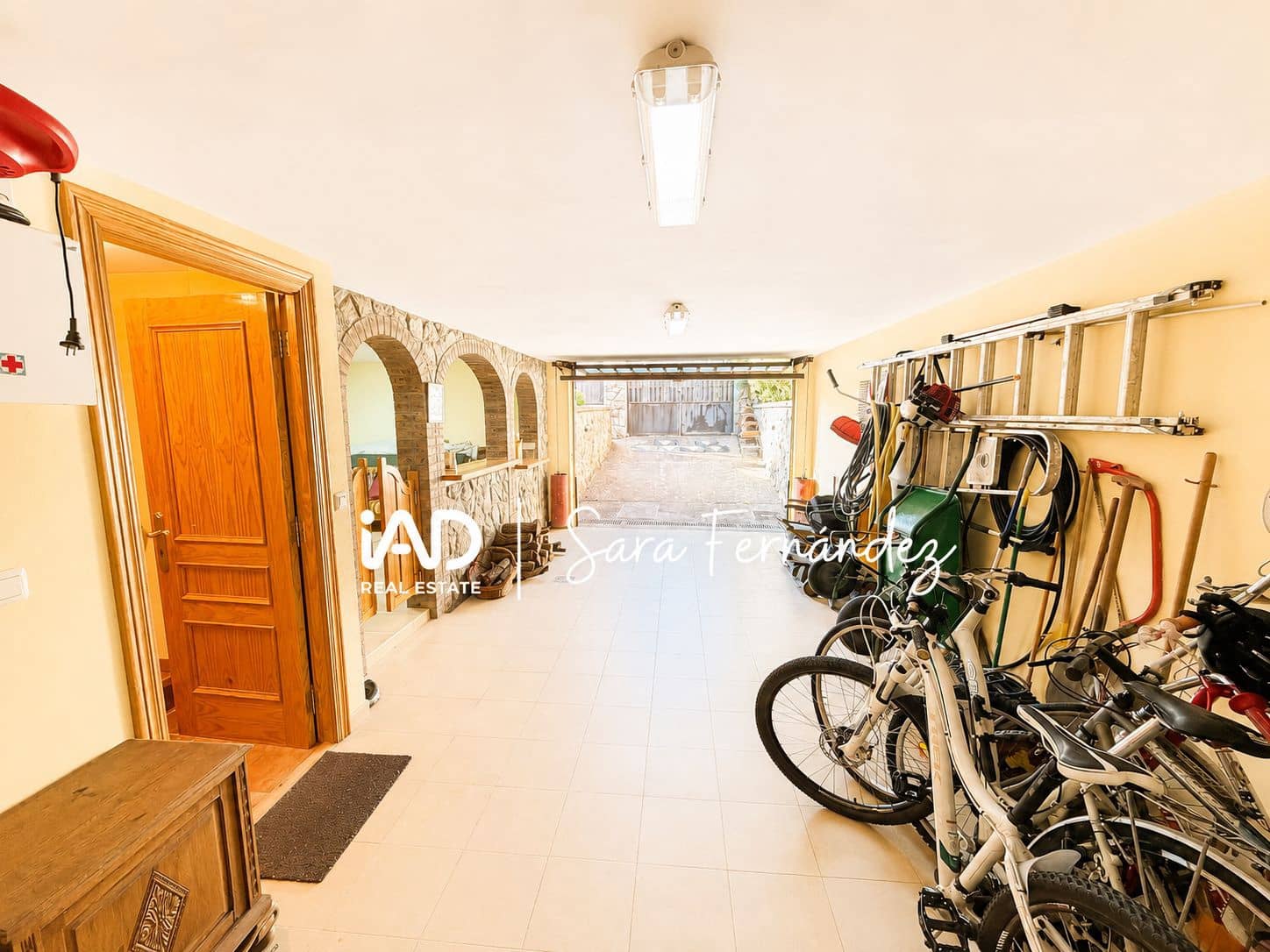 Casa de 3 habitaciones en Sariegos en venta con garaje - 245.000 € (Ref: 9996308)