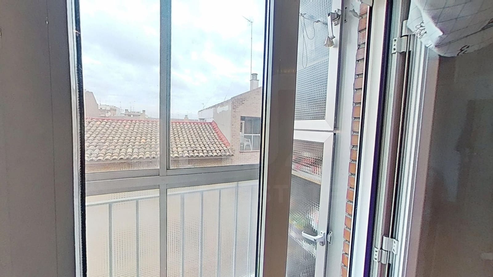2 sovrum Lägenhet till salu i Zaragoza stad - 135 000 € (Ref: 9996309)