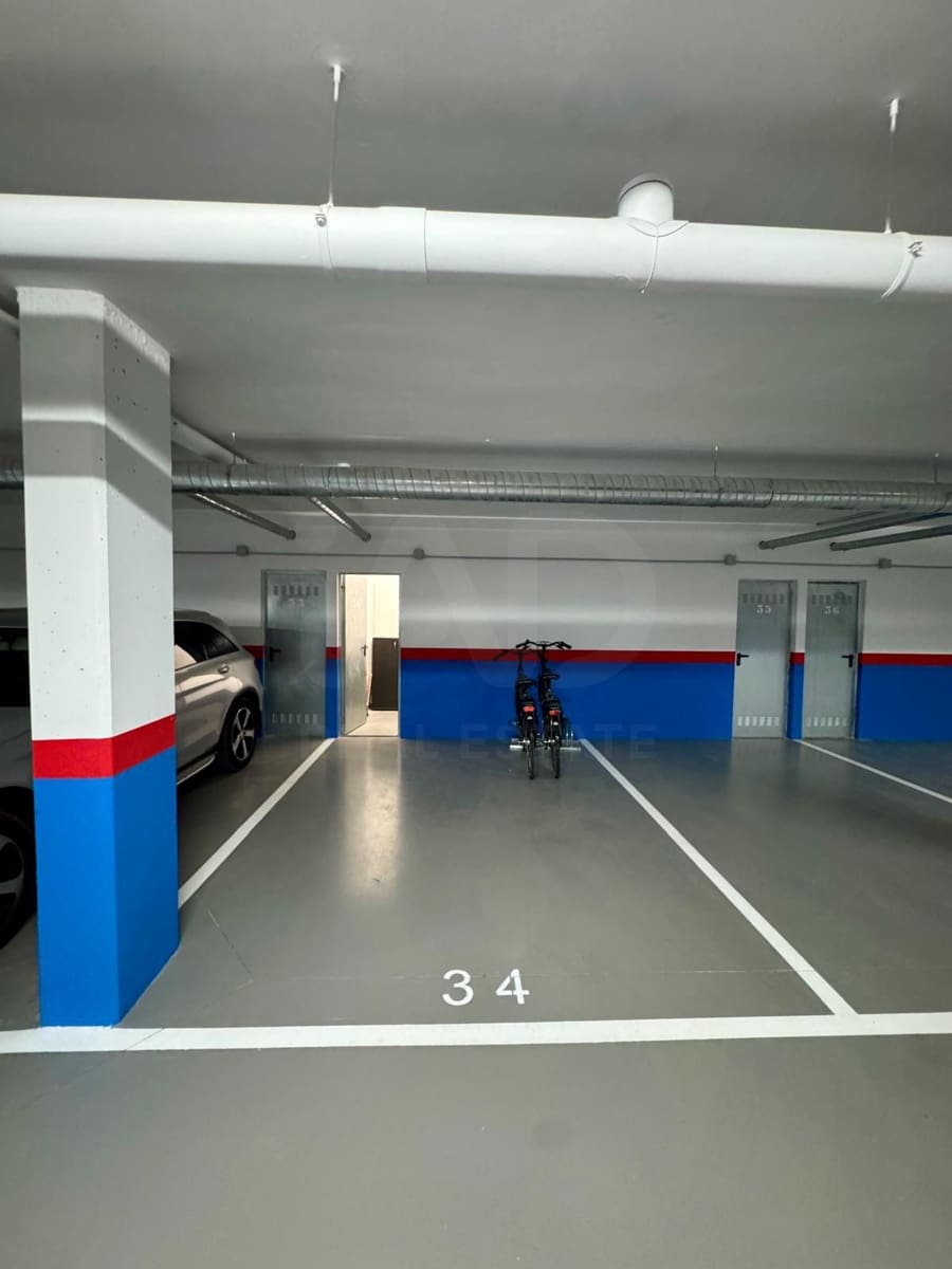 Apartamento de 2 habitaciones en Alicante / Alacant ciudad en venta con piscina garaje - 270.000 € (Ref: 9996310)
