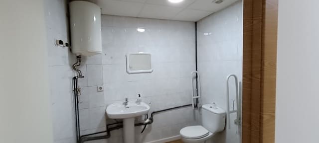 Comercial para arrendar em Alicante cidade - 500 € (Ref: 9996318)