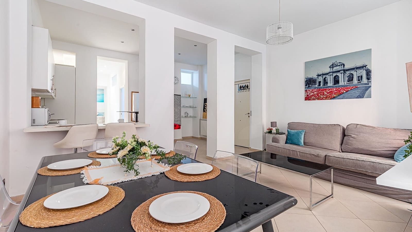 2 soveværelse Lejlighed til leje i Madrid by - € 1.900 (Ref: 9996319)