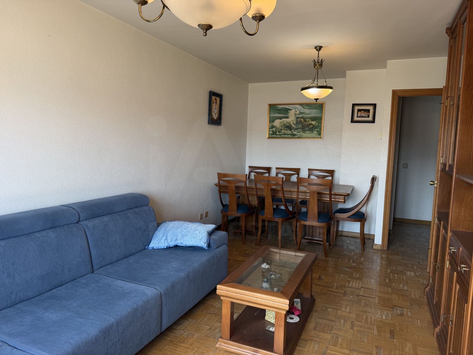 Apartamento de 3 habitaciones en León ciudad en alquiler con garaje - 800 € (Ref: 9996320)