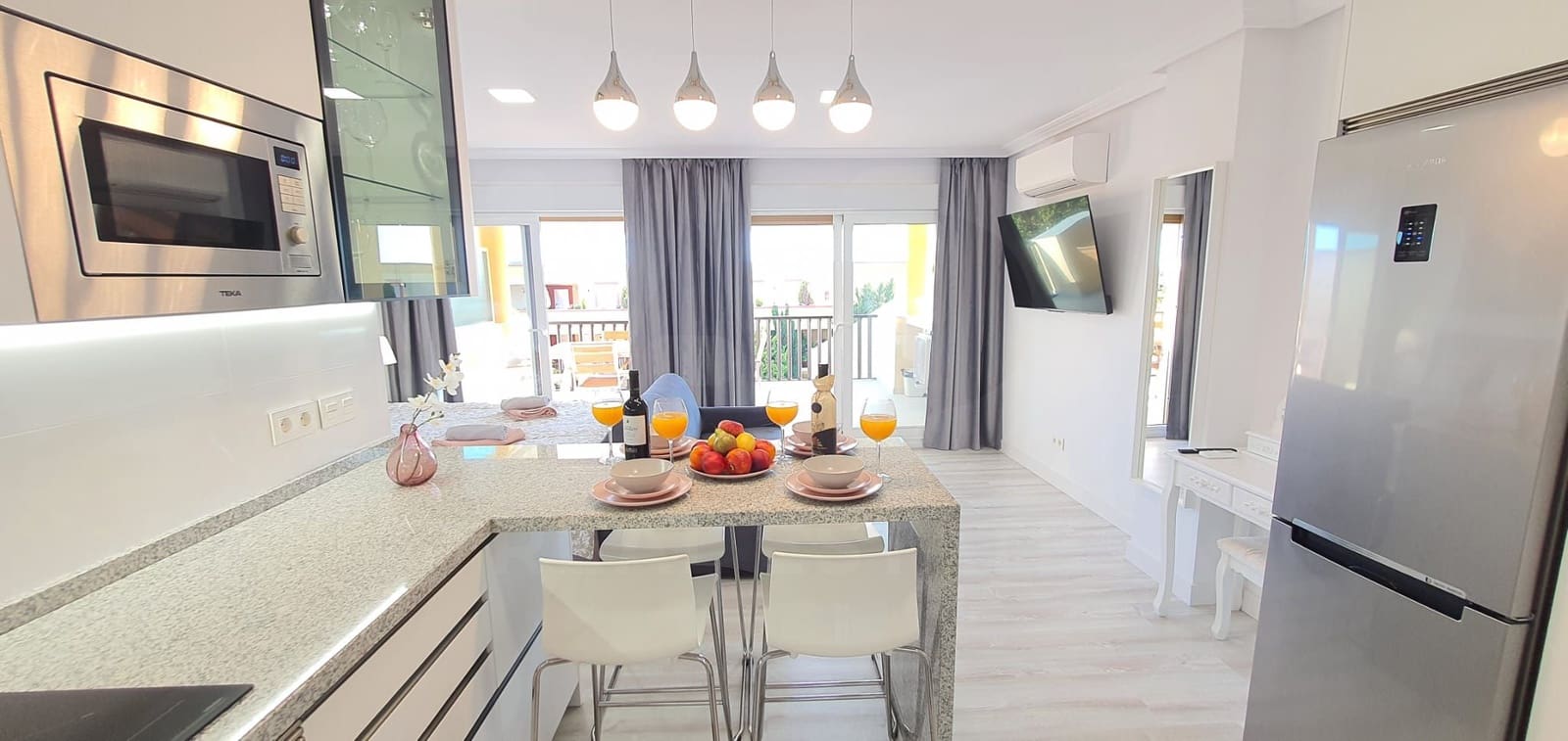Estúdio para venda em Marbella com piscina - 360 000 € (Ref: 9996538)