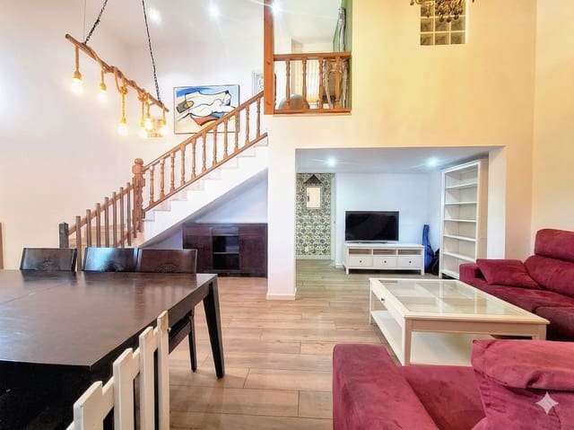 3 soveværelse Byhus til salg i Vélez-Málaga med garage - € 400.000 (Ref: 9996540)