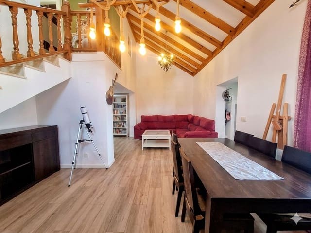 3 soveværelse Byhus til salg i Vélez-Málaga med garage - € 400.000 (Ref: 9996540)