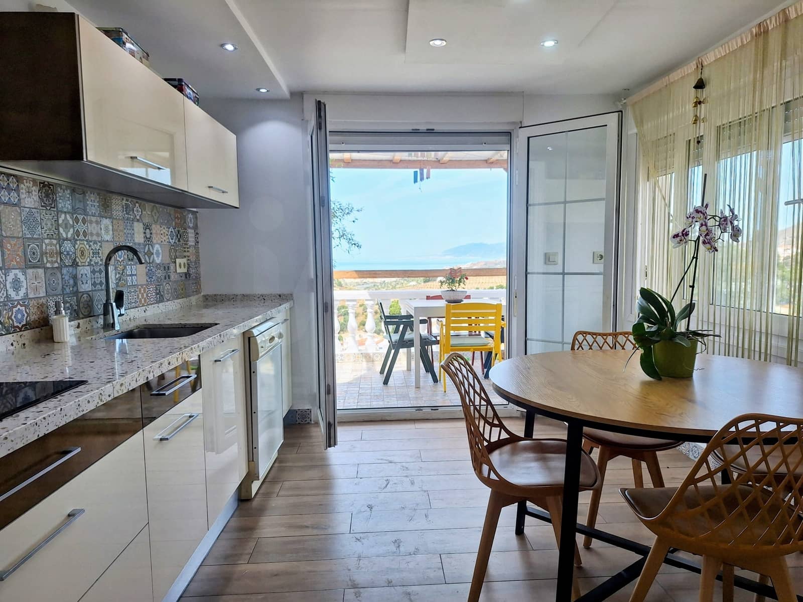 3 soveværelse Byhus til salg i Velez-Malaga med garage - € 400.000 (Ref: 9996540)