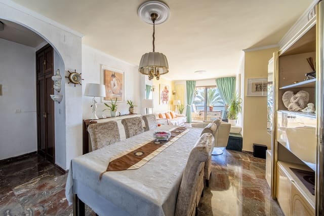 Apartamento de 3 habitaciones en Playa de los Boliches, Fuengirola en venta - 650.000 € (Ref: 9996544)