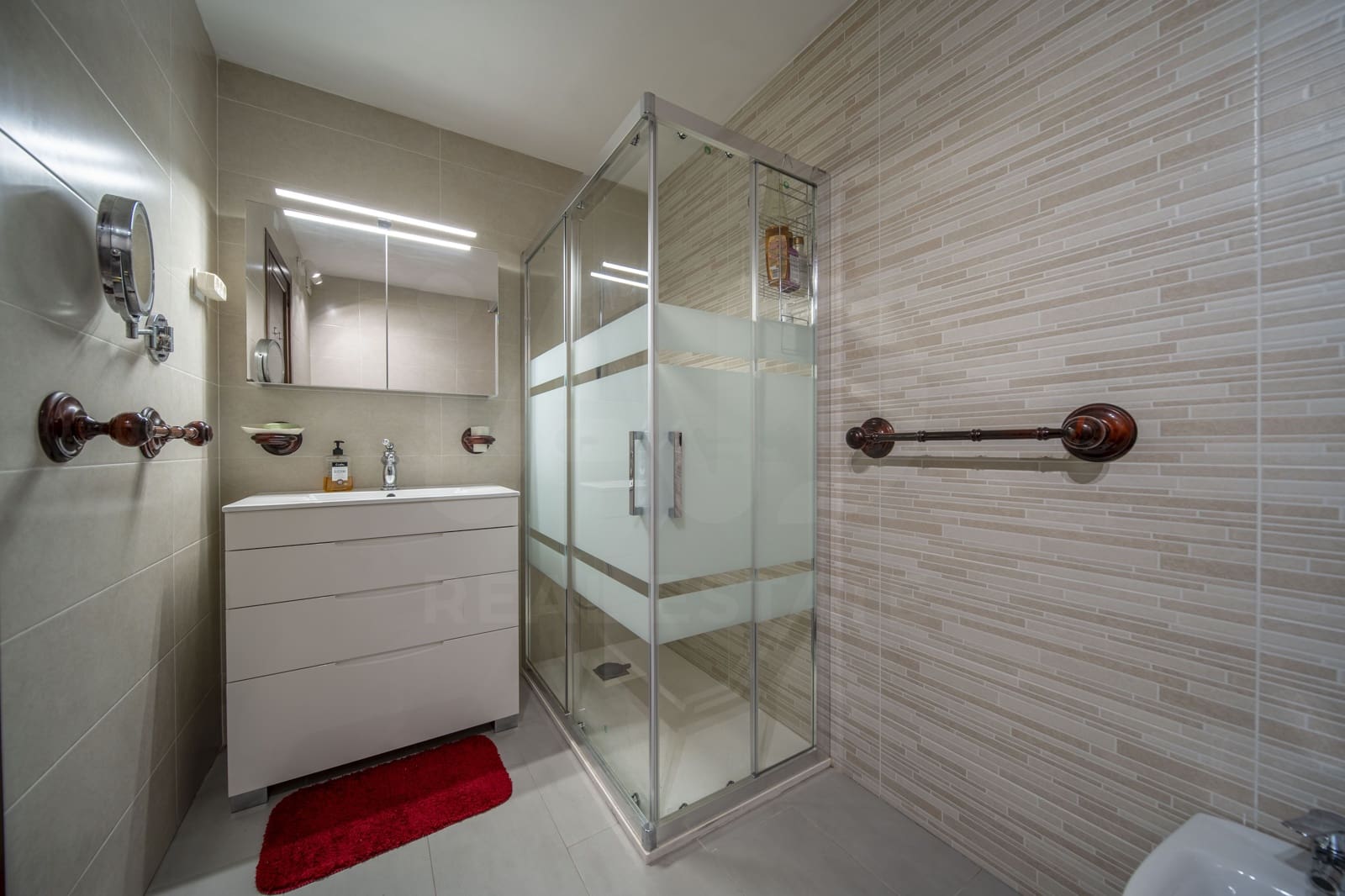 Apartamento de 3 habitaciones en Fuengirola en venta - 650.000 € (Ref: 9996544)