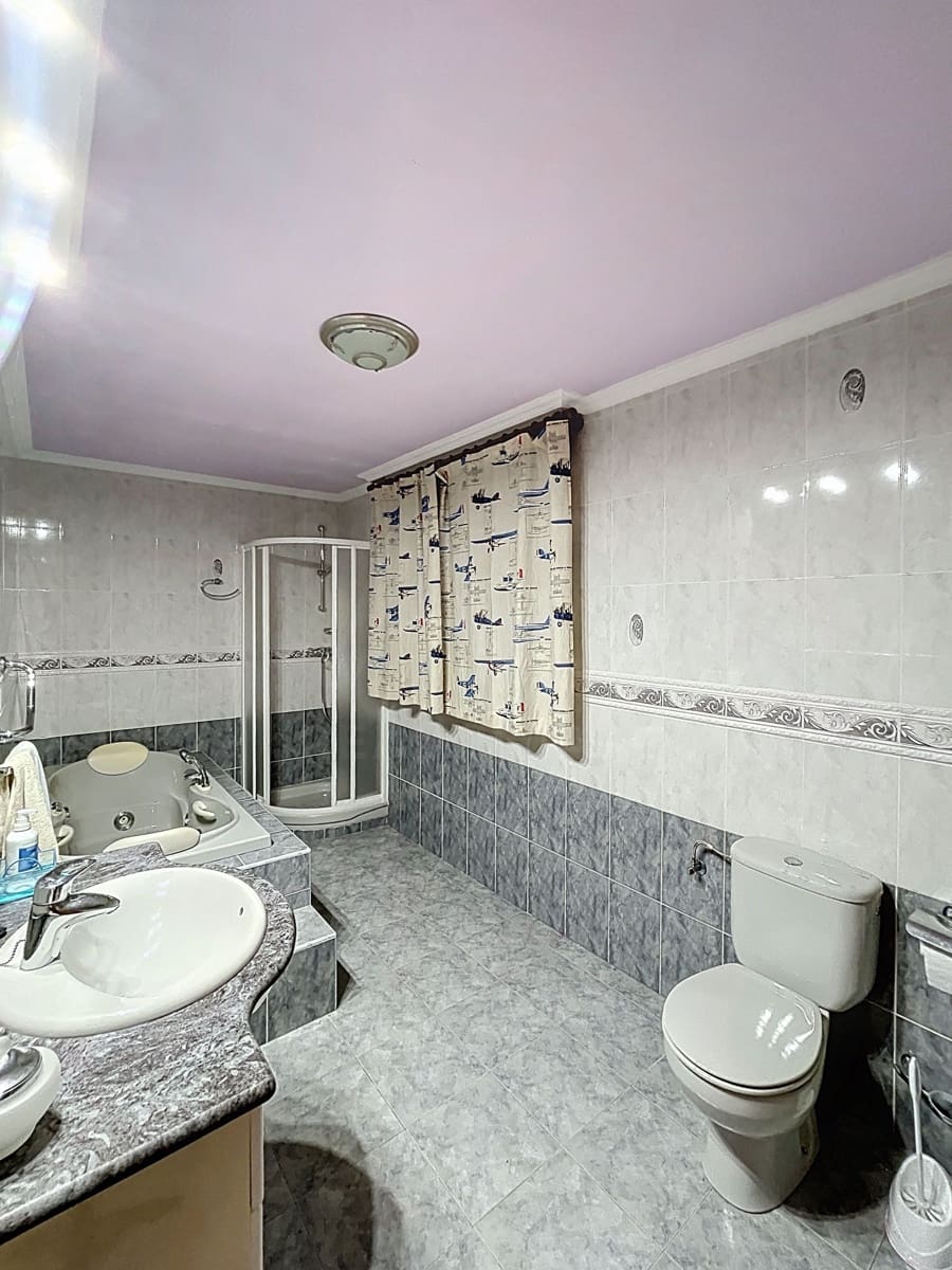 6 chambre Finca/Maison de Campagne à vendre à Valle de Mena avec piscine garage - 479 000 € (Ref: 9996545)