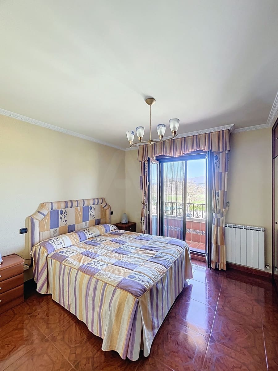 6 chambre Finca/Maison de Campagne à vendre à Valle de Mena avec piscine garage - 479 000 € (Ref: 9996545)