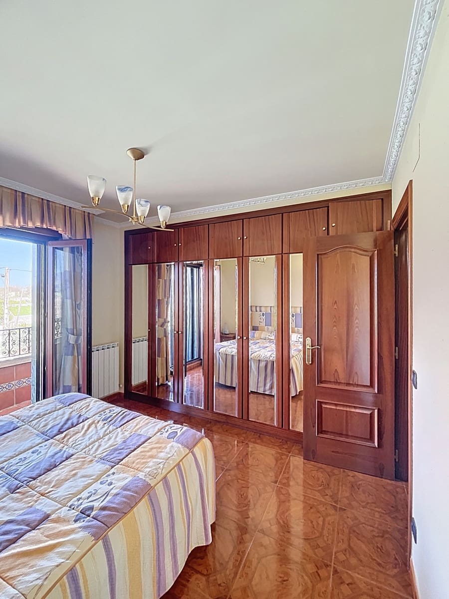 6 chambre Finca/Maison de Campagne à vendre à Valle de Mena avec piscine garage - 479 000 € (Ref: 9996545)