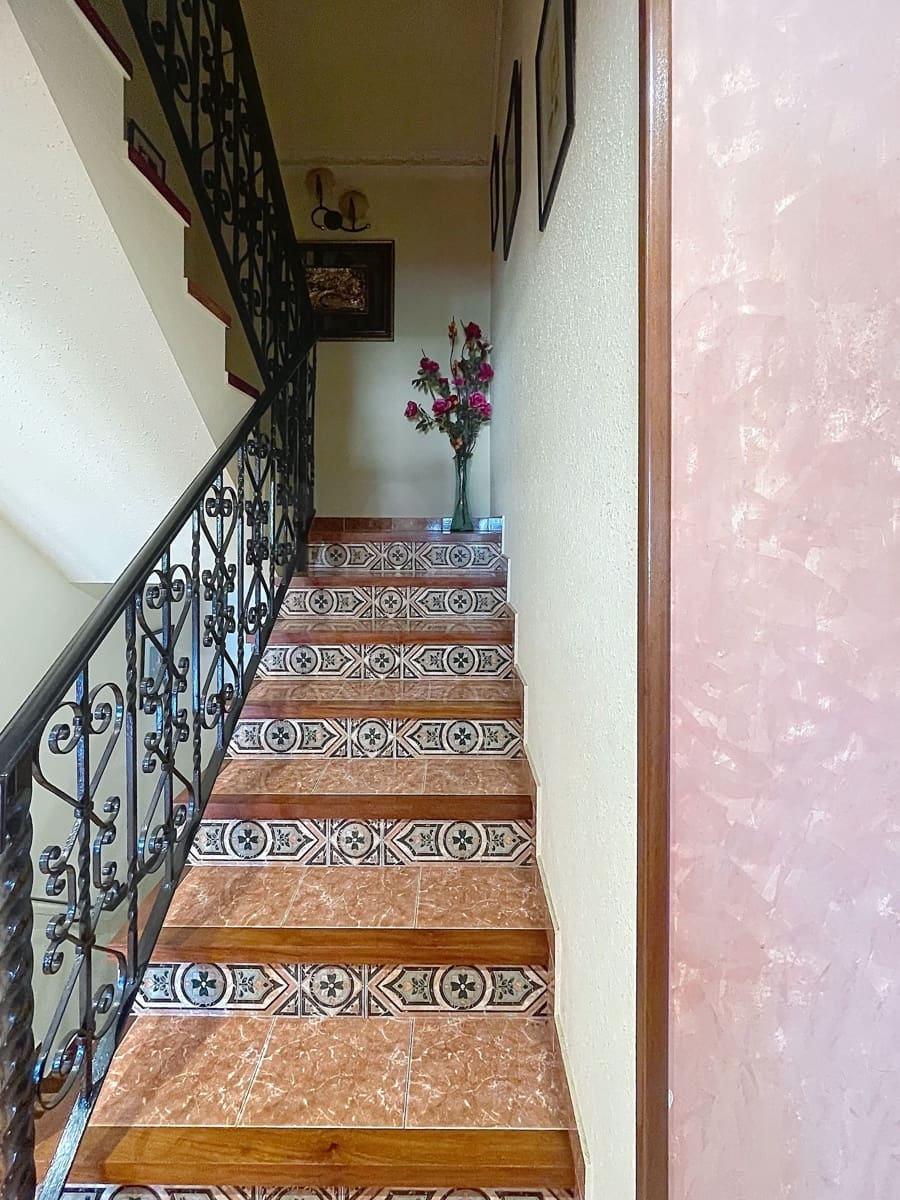 6 chambre Finca/Maison de Campagne à vendre à Valle de Mena avec piscine garage - 479 000 € (Ref: 9996545)