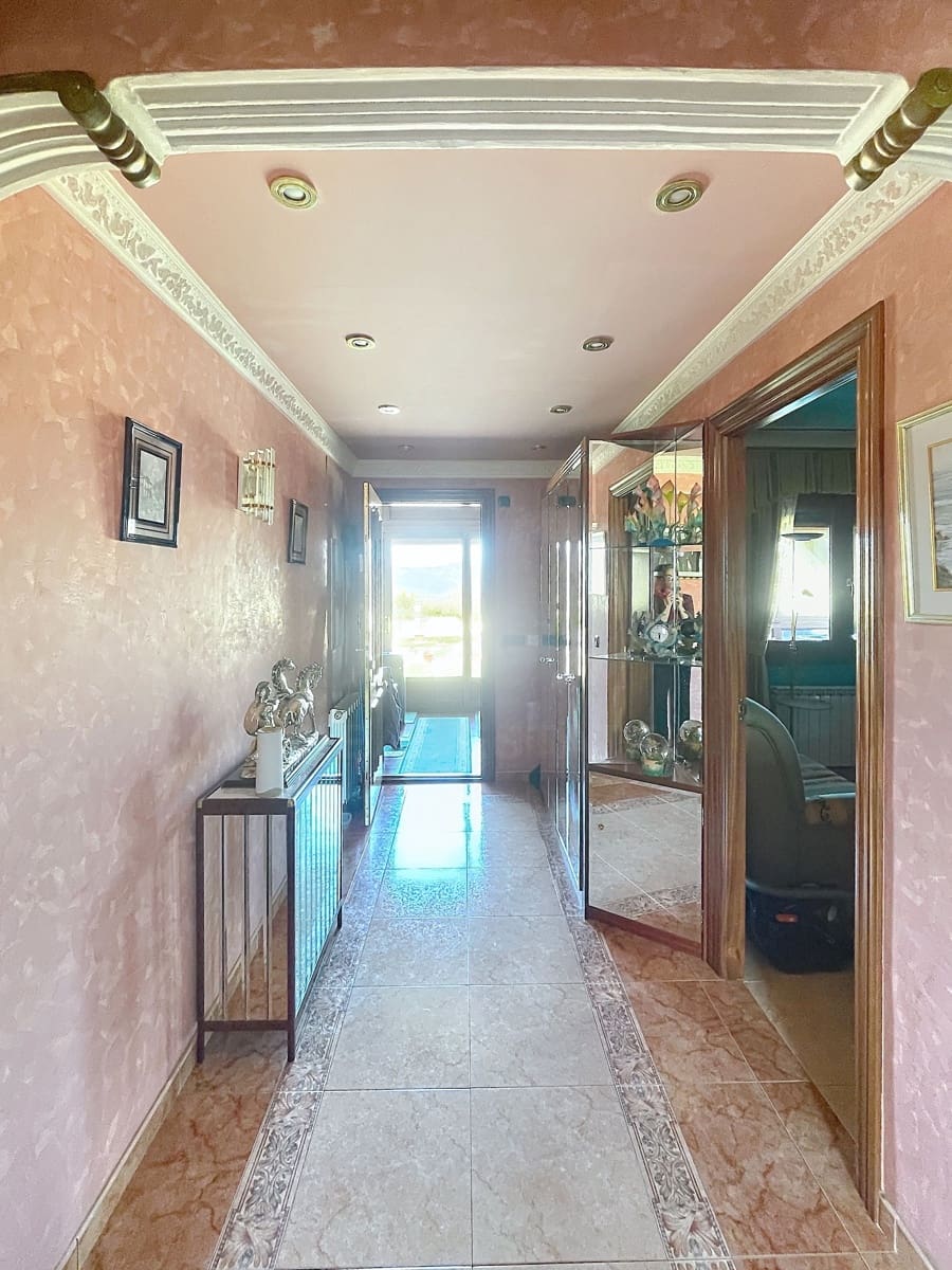 6 chambre Finca/Maison de Campagne à vendre à Valle de Mena avec piscine garage - 479 000 € (Ref: 9996545)