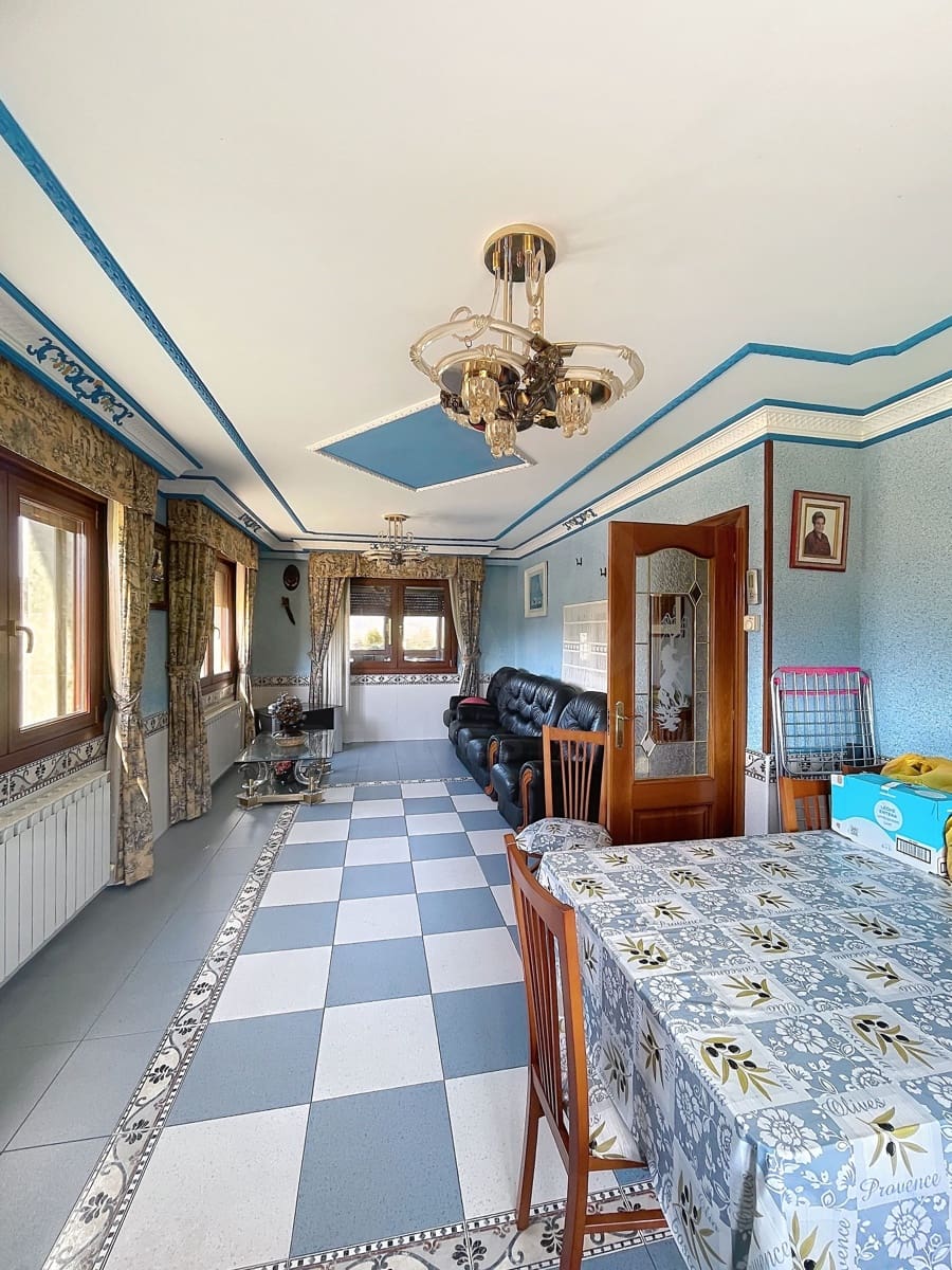 6 chambre Finca/Maison de Campagne à vendre à Valle de Mena avec piscine garage - 479 000 € (Ref: 9996545)