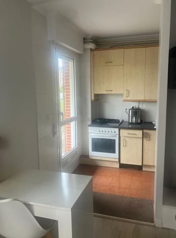 2 bedroom Apartment for sale in Vitoria-Gasteiz - € 205,000 (Ref: 9997144)