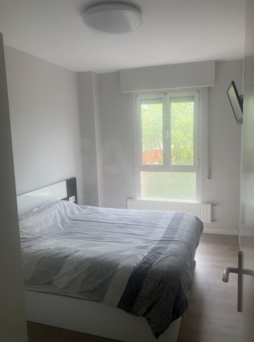 2 bedroom Apartment for sale in Vitoria-Gasteiz with garage - € 205,000 (Ref: 9997144)