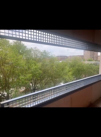 2 bedroom Apartment for sale in Vitoria-Gasteiz - € 205,000 (Ref: 9997144)