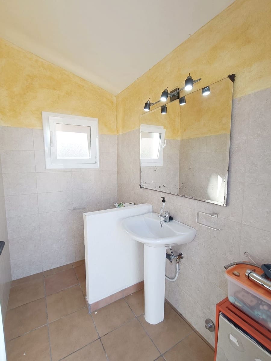 Chalet de 3 habitaciones en Calafat en venta con piscina - 650.000 € (Ref: 9997826)