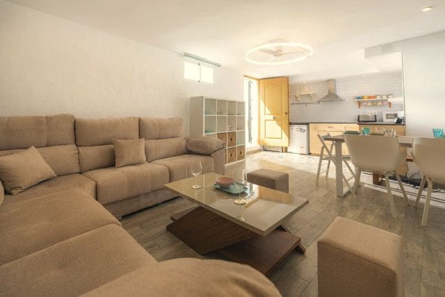9 soveværelse Rækkehus til salg i Tarifa - € 1.150.000 (Ref: 9997828)