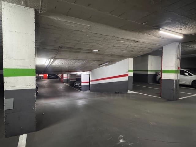 Garagem para venda em Media Legua, Madrid cidade - 42 990 € (Ref: 9997830)