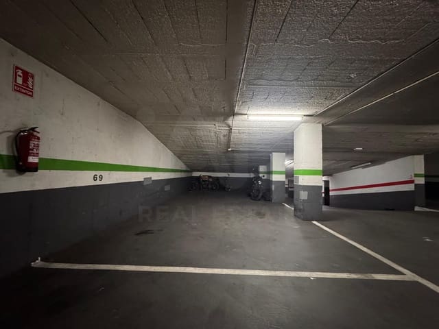 Garagem para venda em Media Legua, Madrid cidade - 42 990 € (Ref: 9997830)