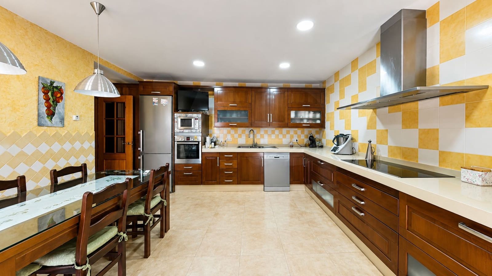 Casa de 6 habitaciones en Córdoba ciudad en venta con piscina garaje - 630.000 € (Ref: 9997831)