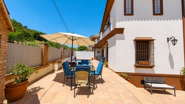 Casa de 6 habitaciones en Santa Maria de Trassierra, Córdoba ciudad en venta con piscina garaje - 630.000 € (Ref: 9997831)