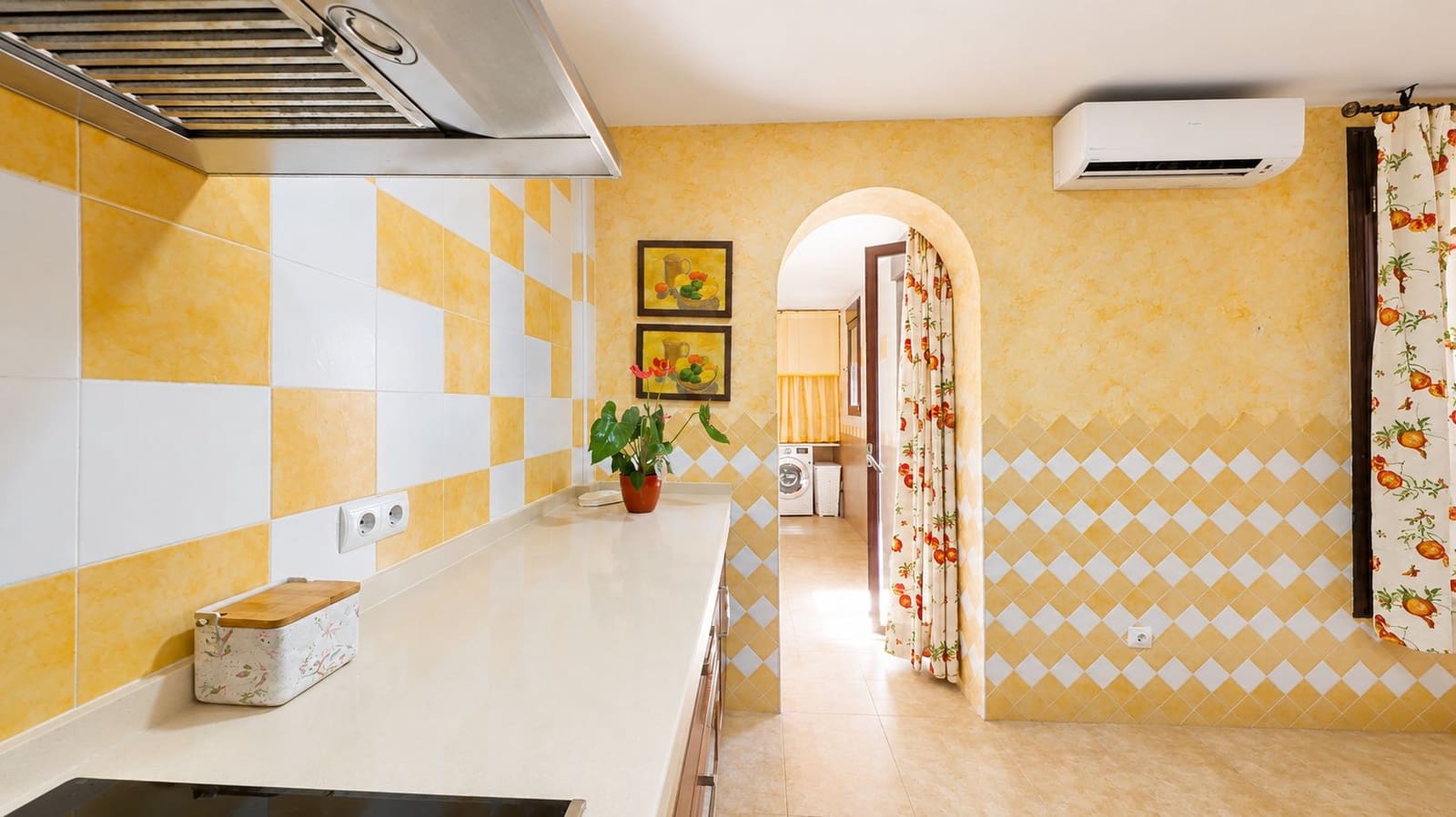 Casa de 6 habitaciones en Córdoba ciudad en venta con piscina garaje - 630.000 € (Ref: 9997831)