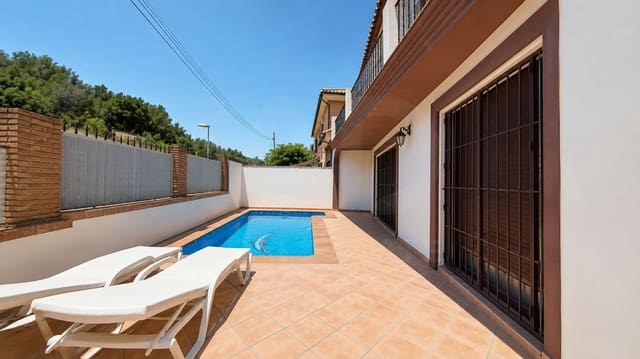 Casa de 6 habitaciones en Santa Maria de Trassierra, Córdoba ciudad en venta con piscina garaje - 630.000 € (Ref: 9997831)