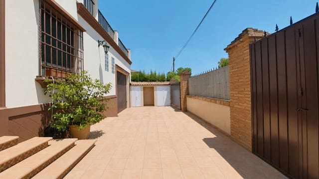 Casa de 6 habitaciones en Santa Maria de Trassierra, Córdoba ciudad en venta con piscina garaje - 630.000 € (Ref: 9997831)