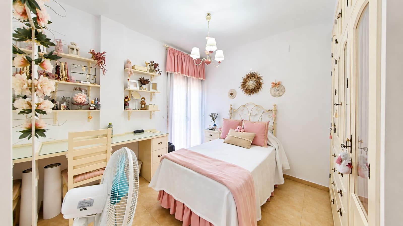 Casa de 6 habitaciones en Córdoba ciudad en venta con piscina garaje - 630.000 € (Ref: 9997831)