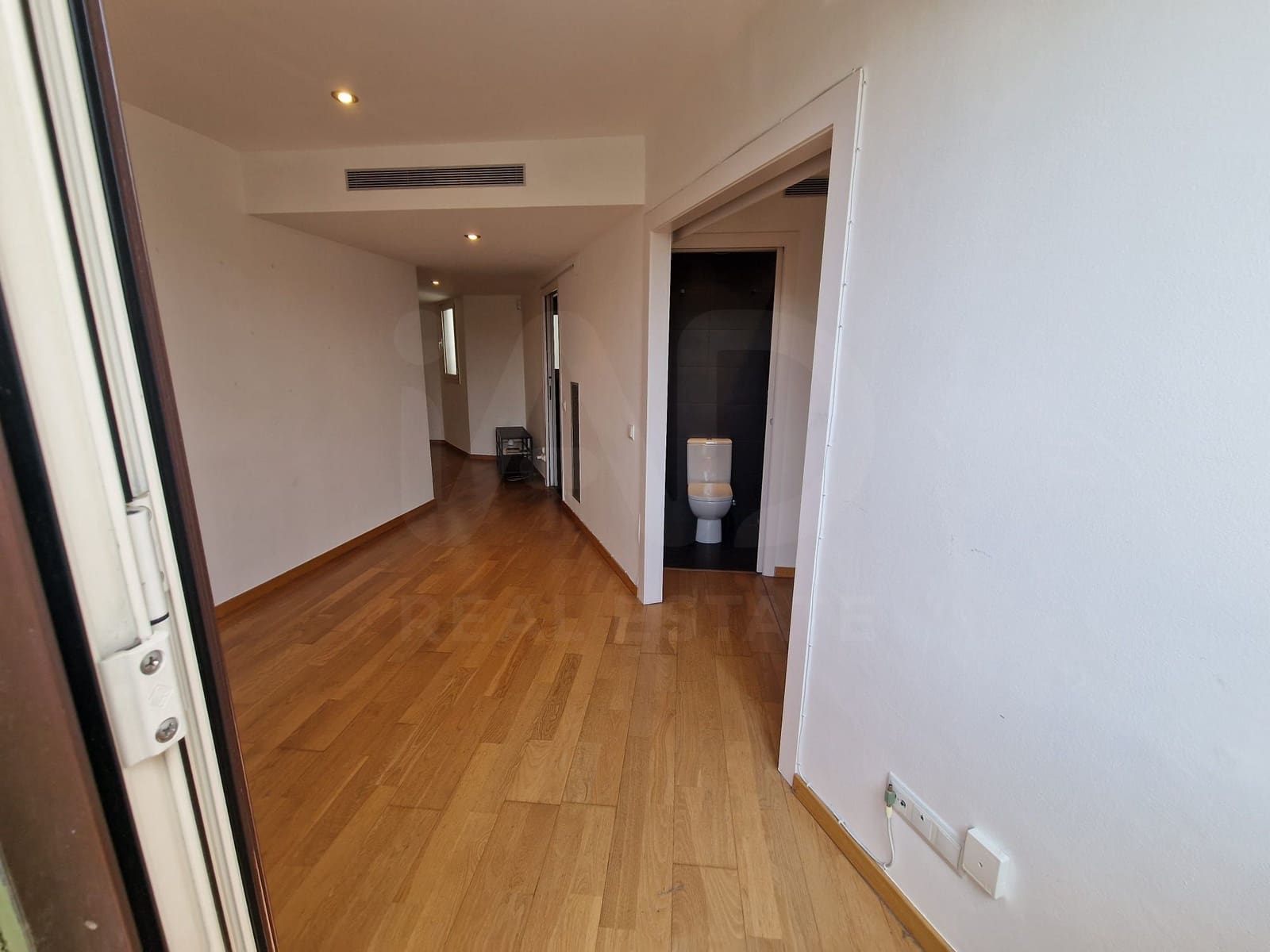 2 soveværelse Lejlighed til salg i Barcelona by - € 750.000 (Ref: 9997833)