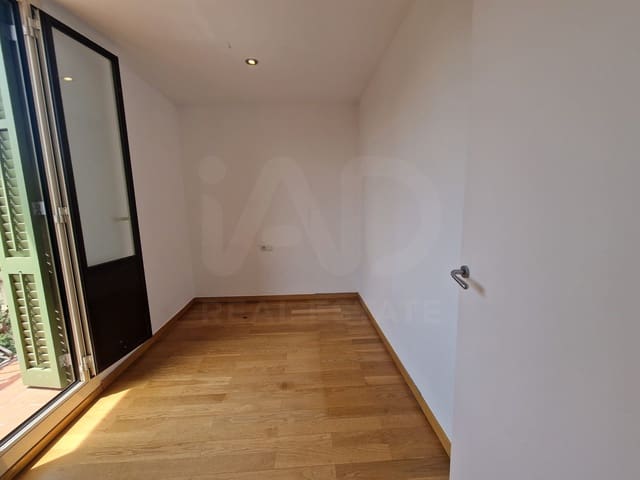 2 slaapkamer Appartement te koop in Barcelona stad - € 650.000 (Ref: 9997834)