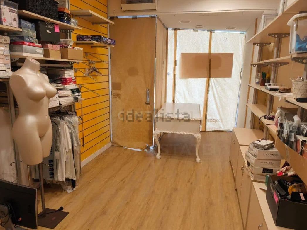 Local Commercial de 1 chambre à louer à Donostia-San Sebastian - 900 € (Ref: 9997835)
