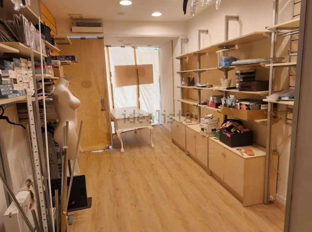Local Commercial de 1 chambre à louer à Donostia-San Sebastian - 900 € (Ref: 9997835)